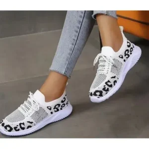 Petdrik Women Fashion Plus Size Spotted Mesh Breathable Round Toe Sneakers