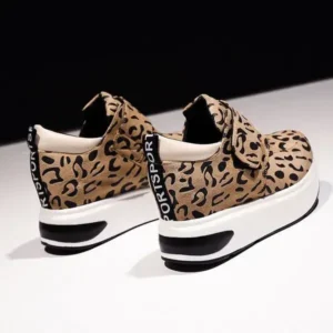 Petdrik Women Fashion Wedge Leopard Leopard Sneakers